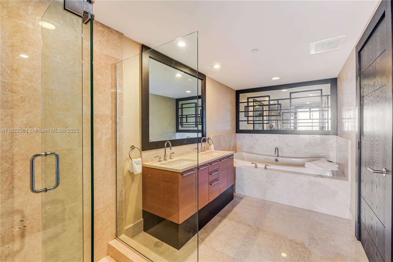Jade Beach at 17001 Collins Ave, Sunny Isles Beach, FL 33160 - For Rent photo 17