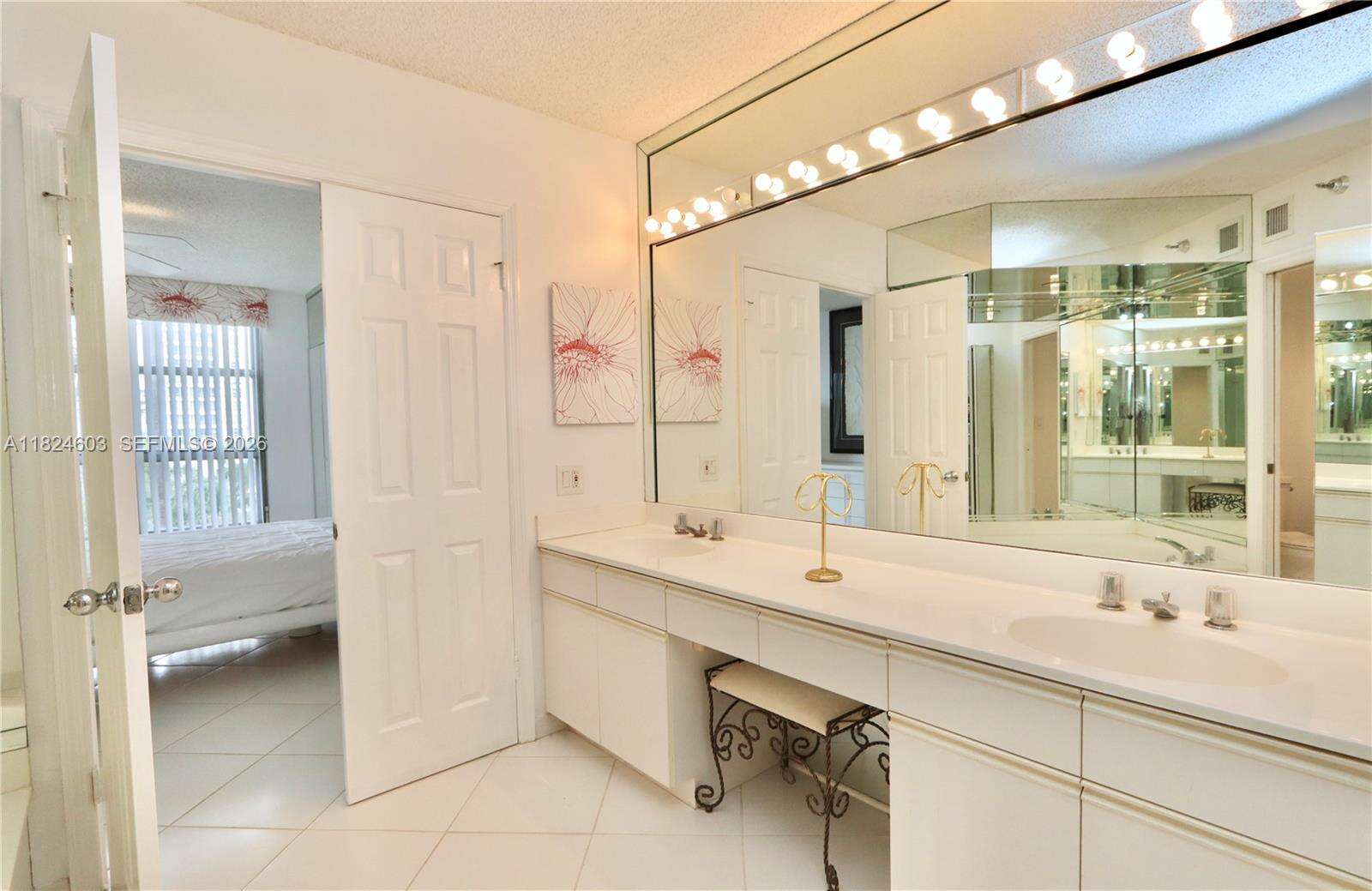 Mystic Pointe Tower 500 at 3530 Mystic Pointe Dr, Aventura, FL 33180 - For Rent photo 27