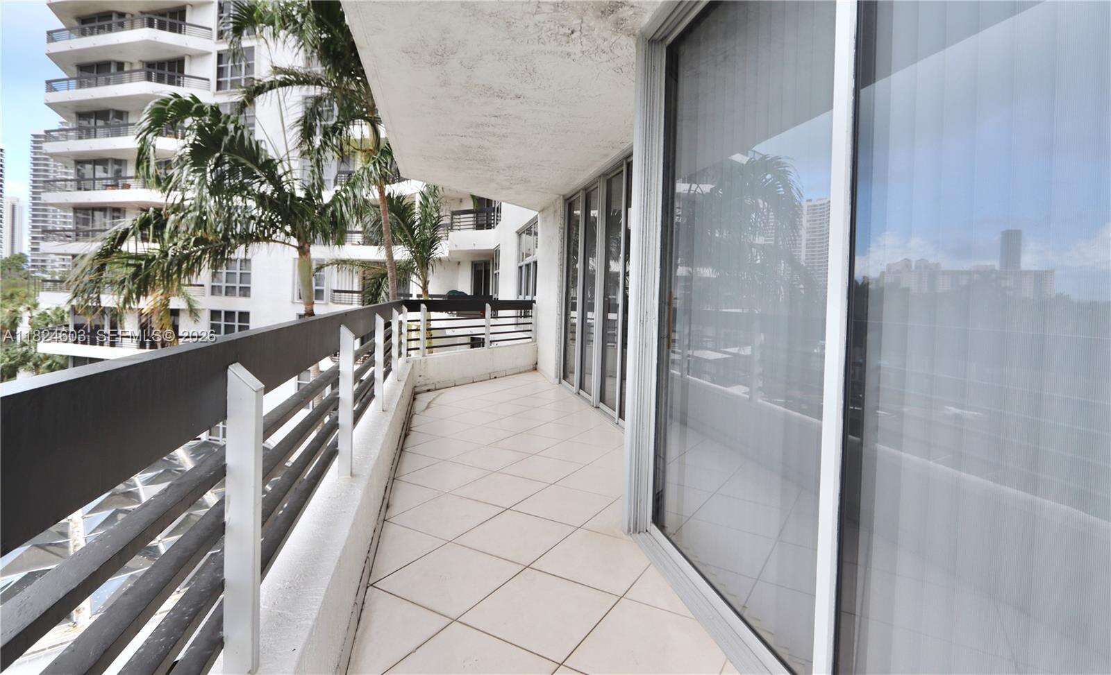 Mystic Pointe Tower 500 at 3530 Mystic Pointe Dr, Aventura, FL 33180 - For Rent photo 6