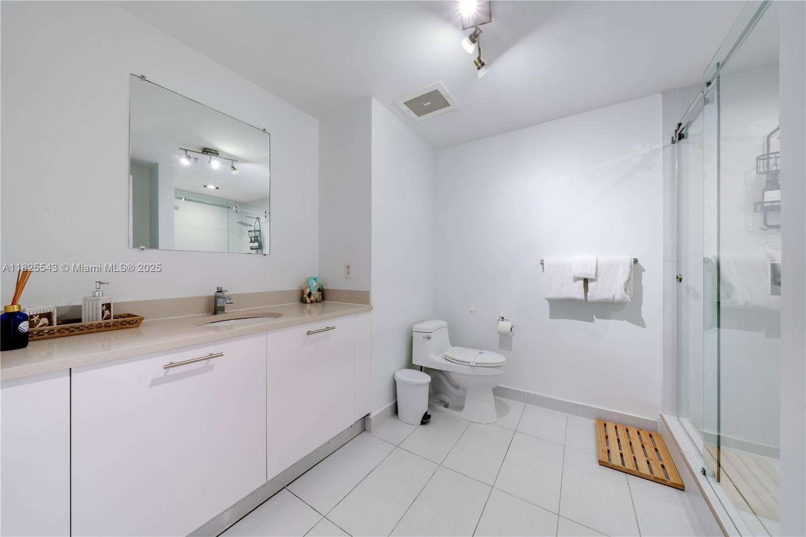 Midblock at 3250 1 Ave, Miami, FL 33137 - For Rent photo 16
