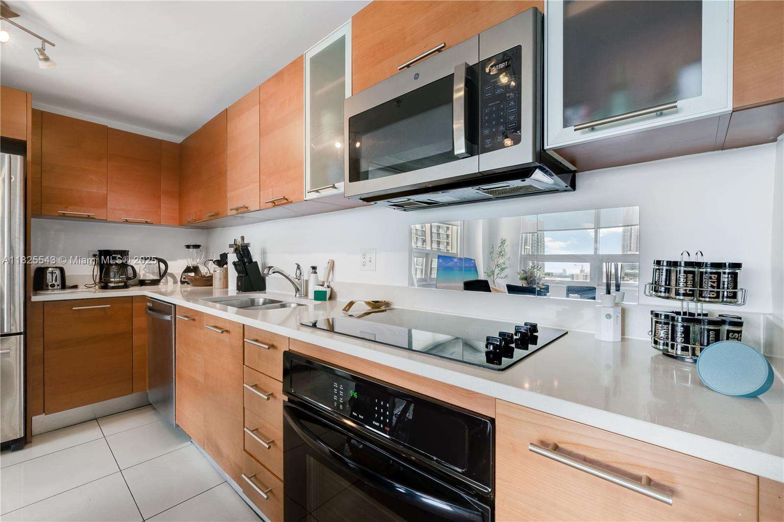 Midblock at 3250 1 Ave, Miami, FL 33137 - For Rent photo 9