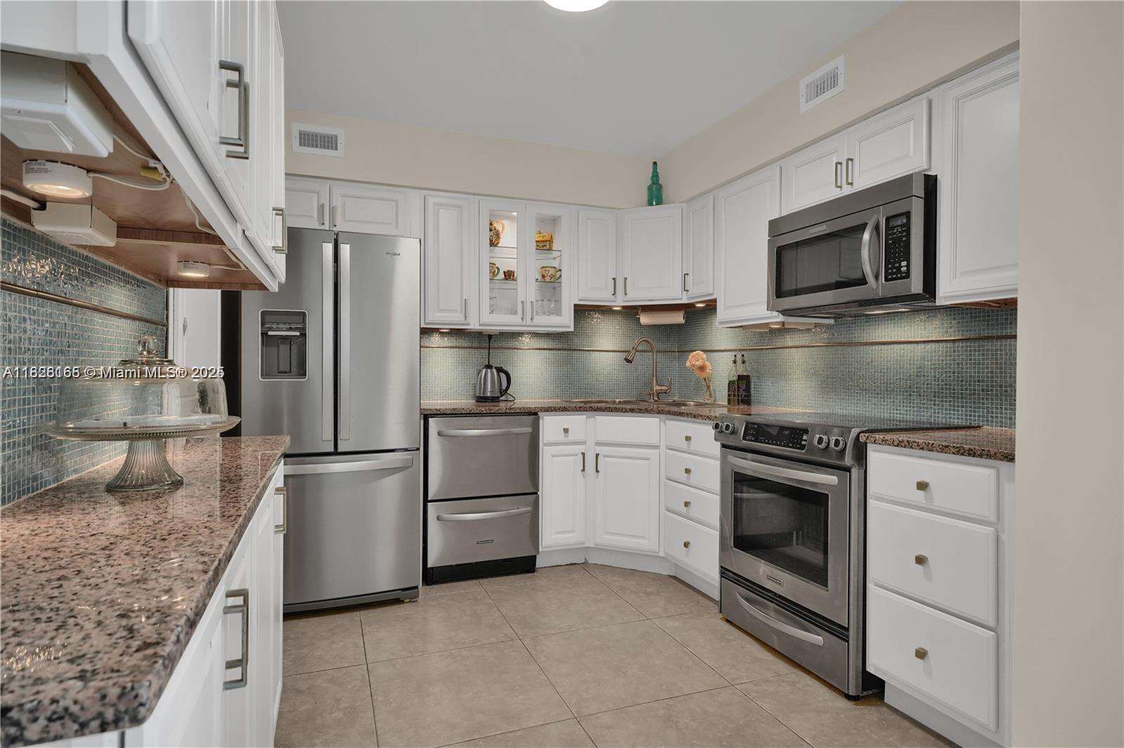 Seacoast 5151 at 5151 Collins Ave, Miami Beach, FL 33140 - For Rent photo 11