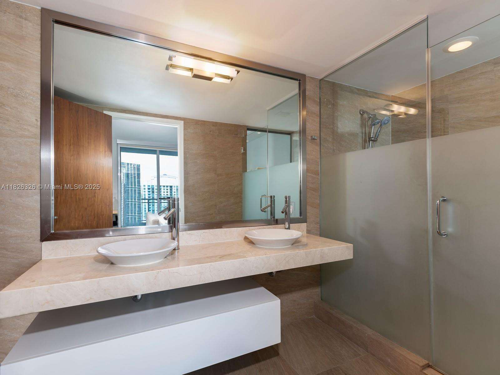 Mint at 92 3 St, Miami, FL 33130 - For Rent photo 7