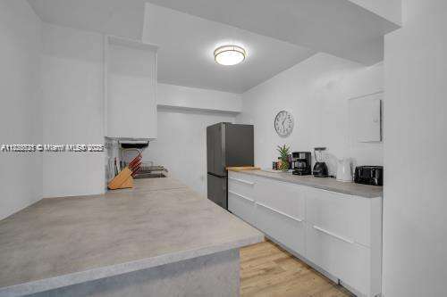 The Hemispheres at 1950 Ocean Dr, Hallandale Beach, FL 33009 - For Rent photo 13