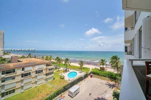 The Hemispheres at 1950 Ocean Dr, Hallandale Beach, FL 33009 - For Rent photo 20