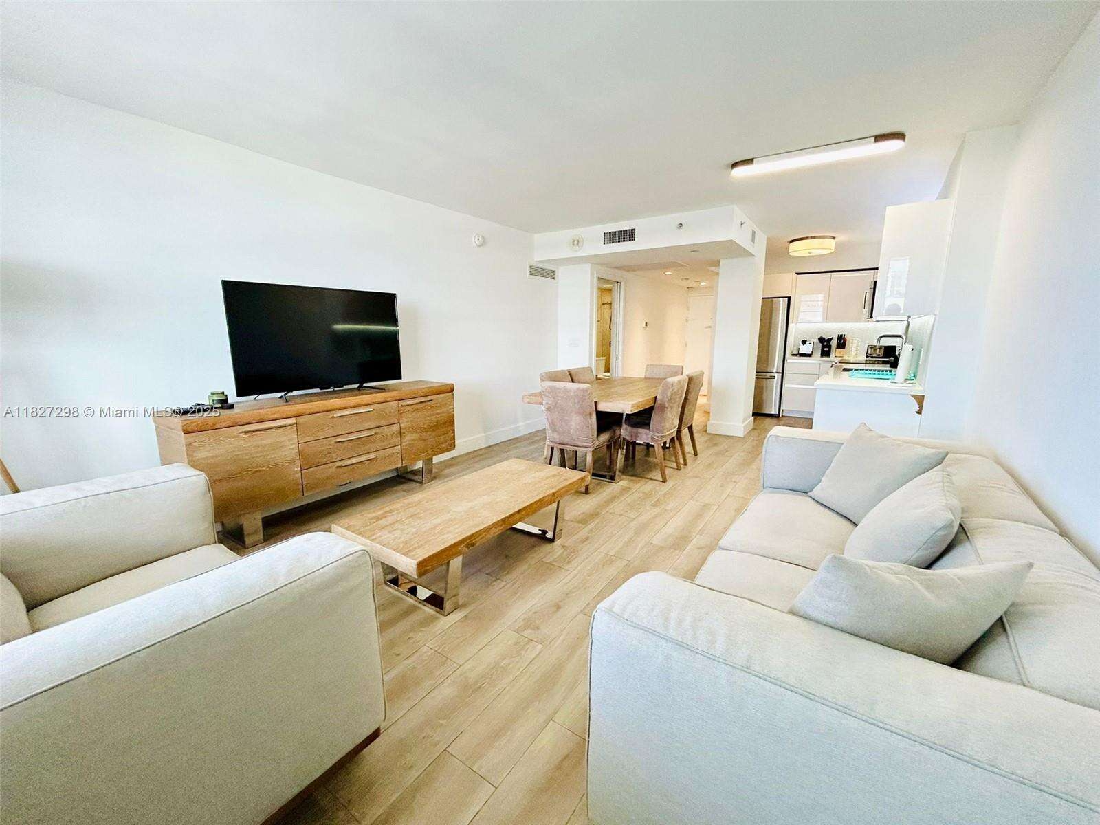 Decoplage at 100 Lincoln Rd, Miami Beach, FL 33139 - For Rent photo 1