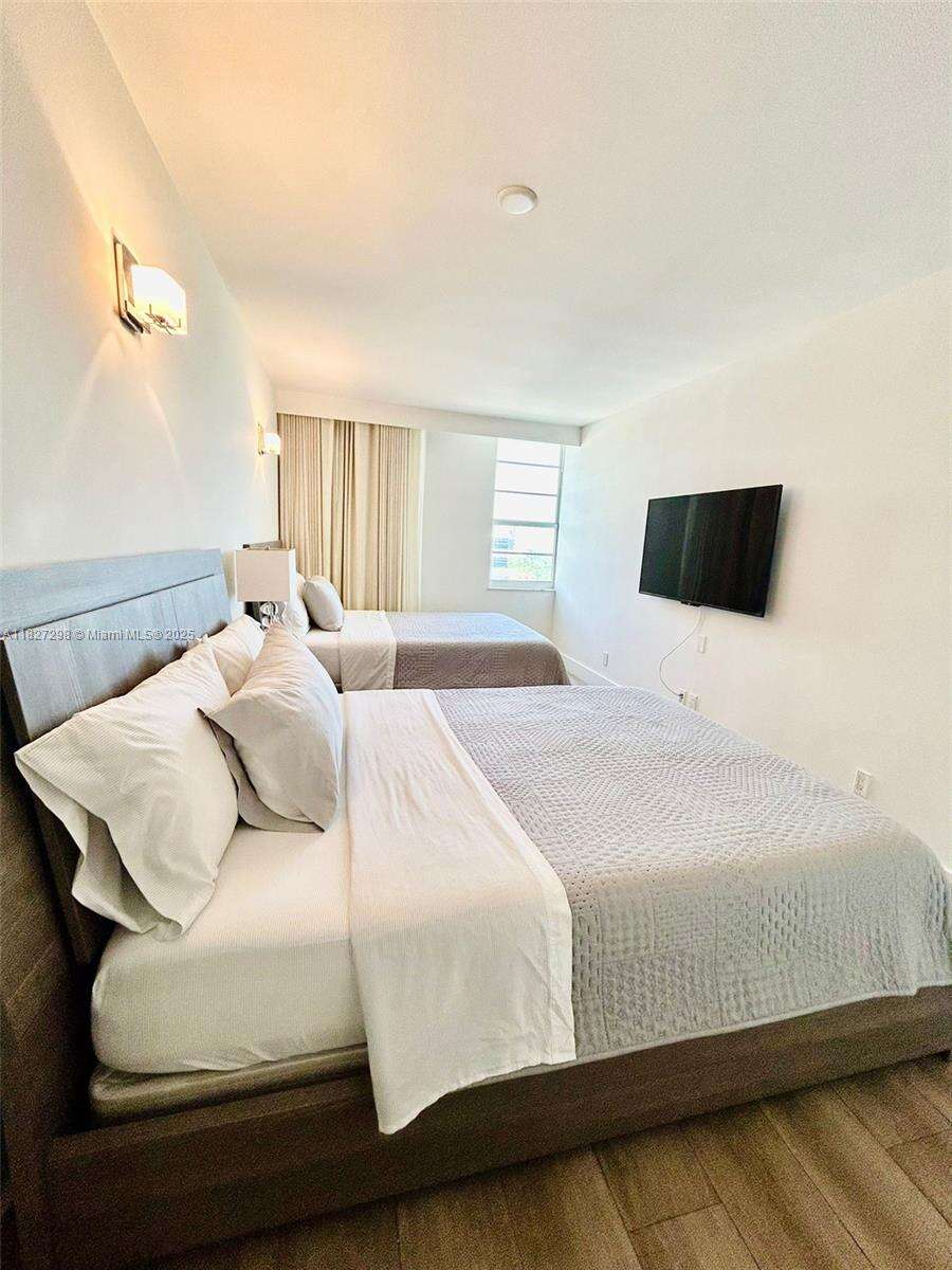 Decoplage at 100 Lincoln Rd, Miami Beach, FL 33139 - For Rent photo 6