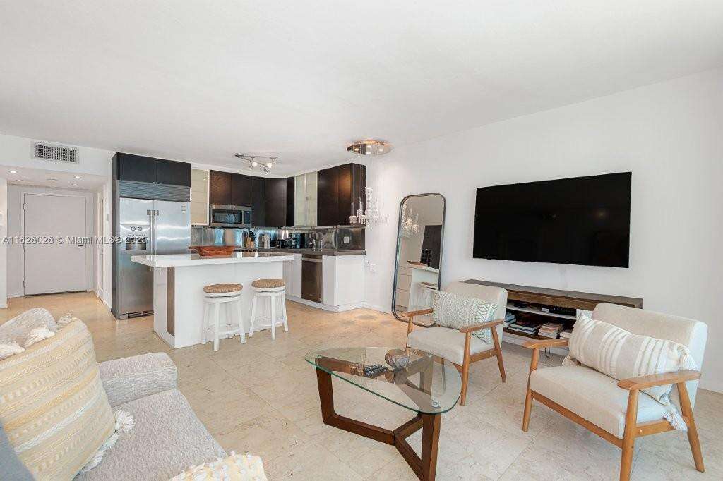 Roney Palace at 2301 Collins Ave, Miami Beach, FL 33139 - For Rent photo 11
