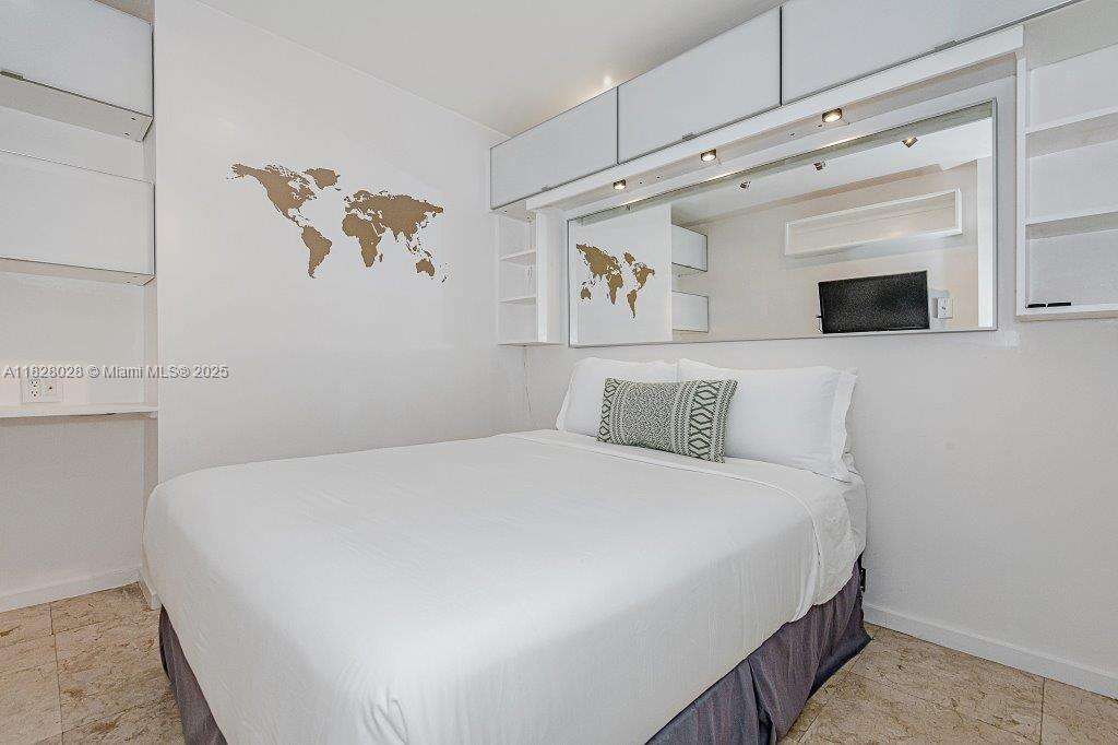 Roney Palace at 2301 Collins Ave, Miami Beach, FL 33139 - For Rent photo 19