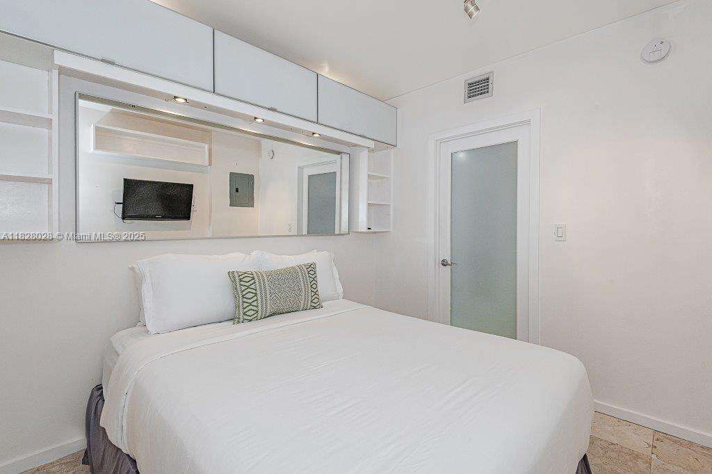 Roney Palace at 2301 Collins Ave, Miami Beach, FL 33139 - For Rent photo 20