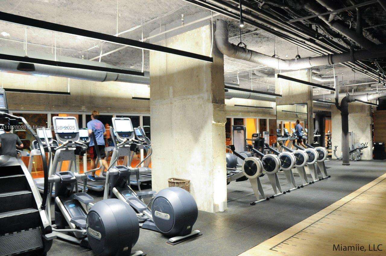 Roney Palace at 2301 Collins Ave, Miami Beach, FL 33139 - For Rent photo 32