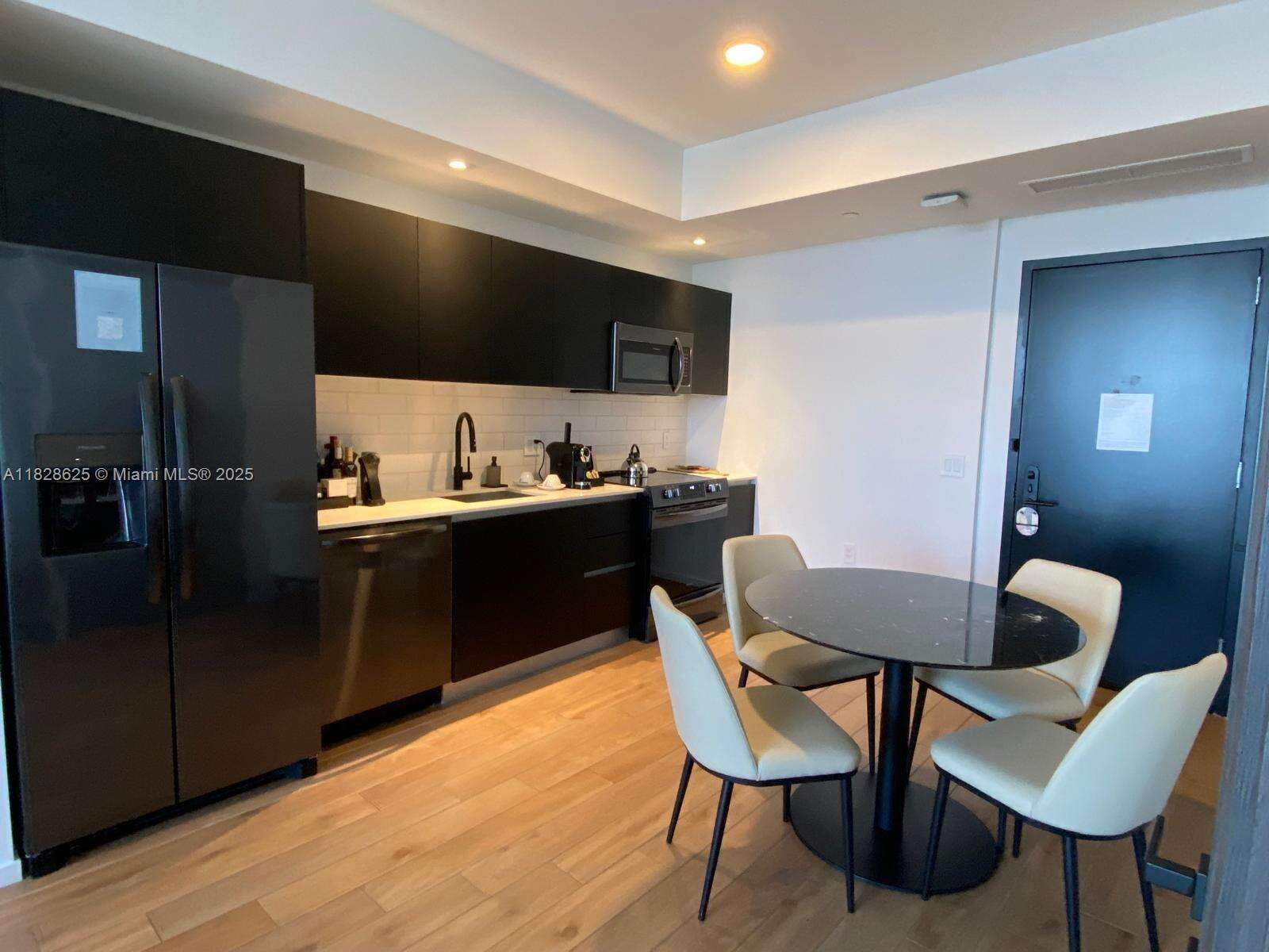 The Elser at 398 5th St, Miami, FL 33132 - For Rent photo 3