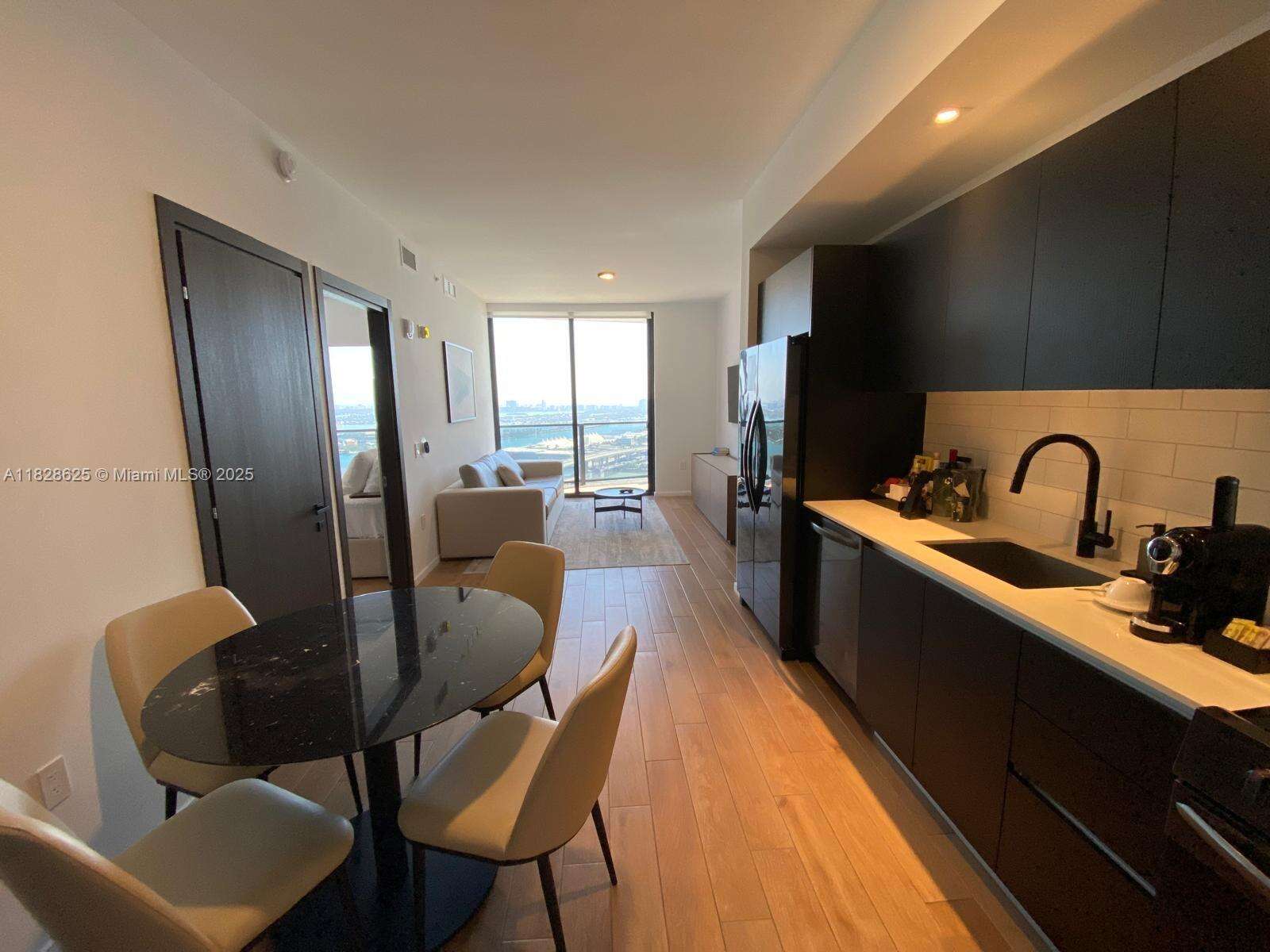The Elser at 398 5th St, Miami, FL 33132 - For Rent photo 4