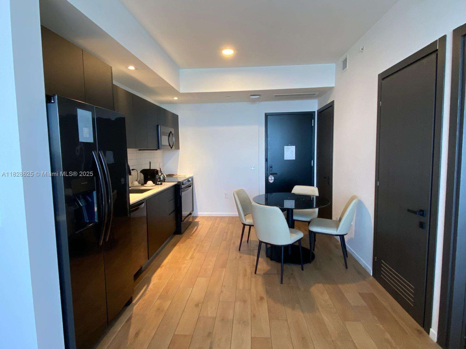 The Elser at 398 5th St, Miami, FL 33132 - For Rent photo 5
