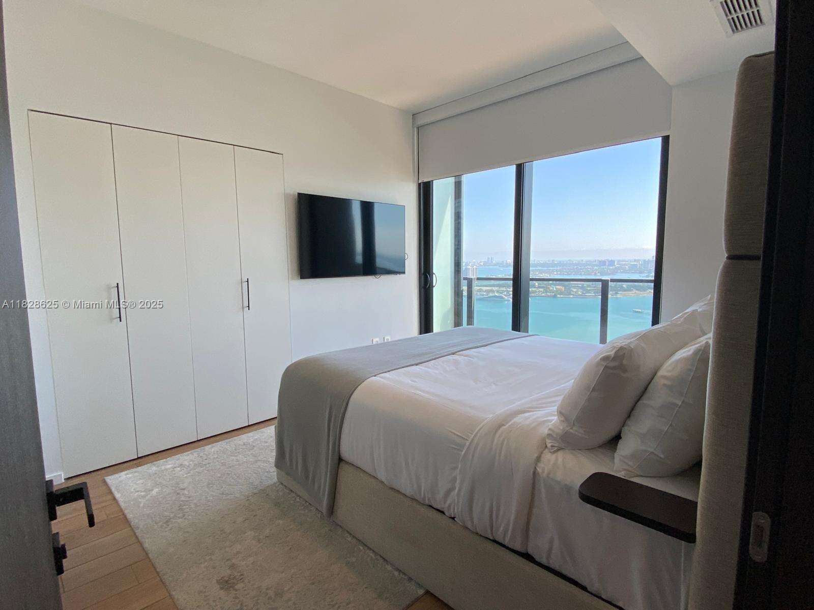 The Elser at 398 5th St, Miami, FL 33132 - For Rent photo 7
