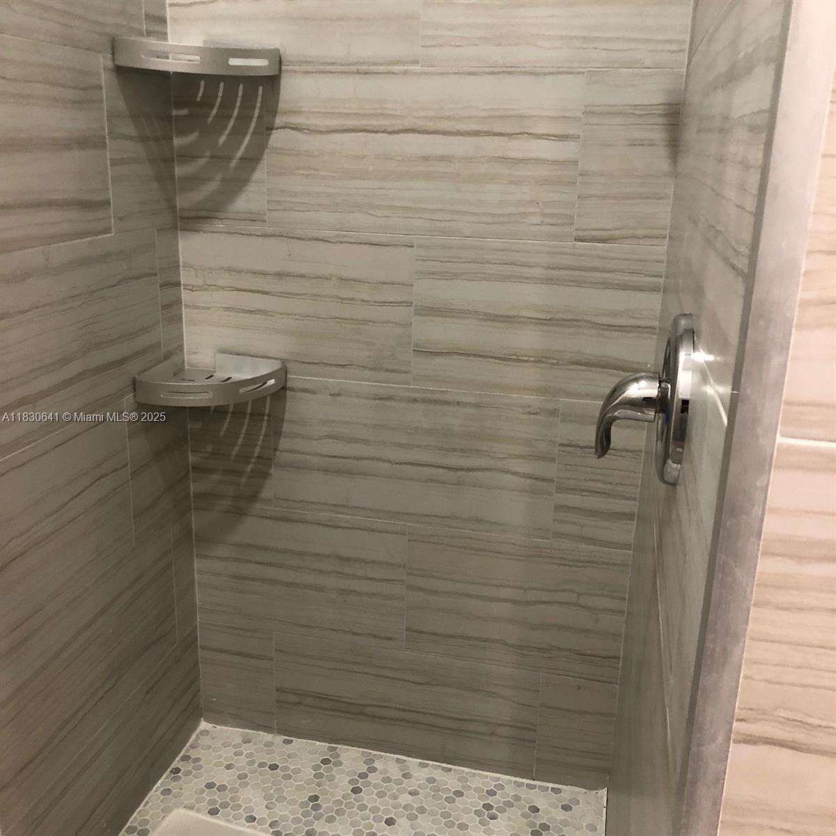 2080 Ocean Dr, Hallandale Beach, FL 33009 - For Rent photo 24