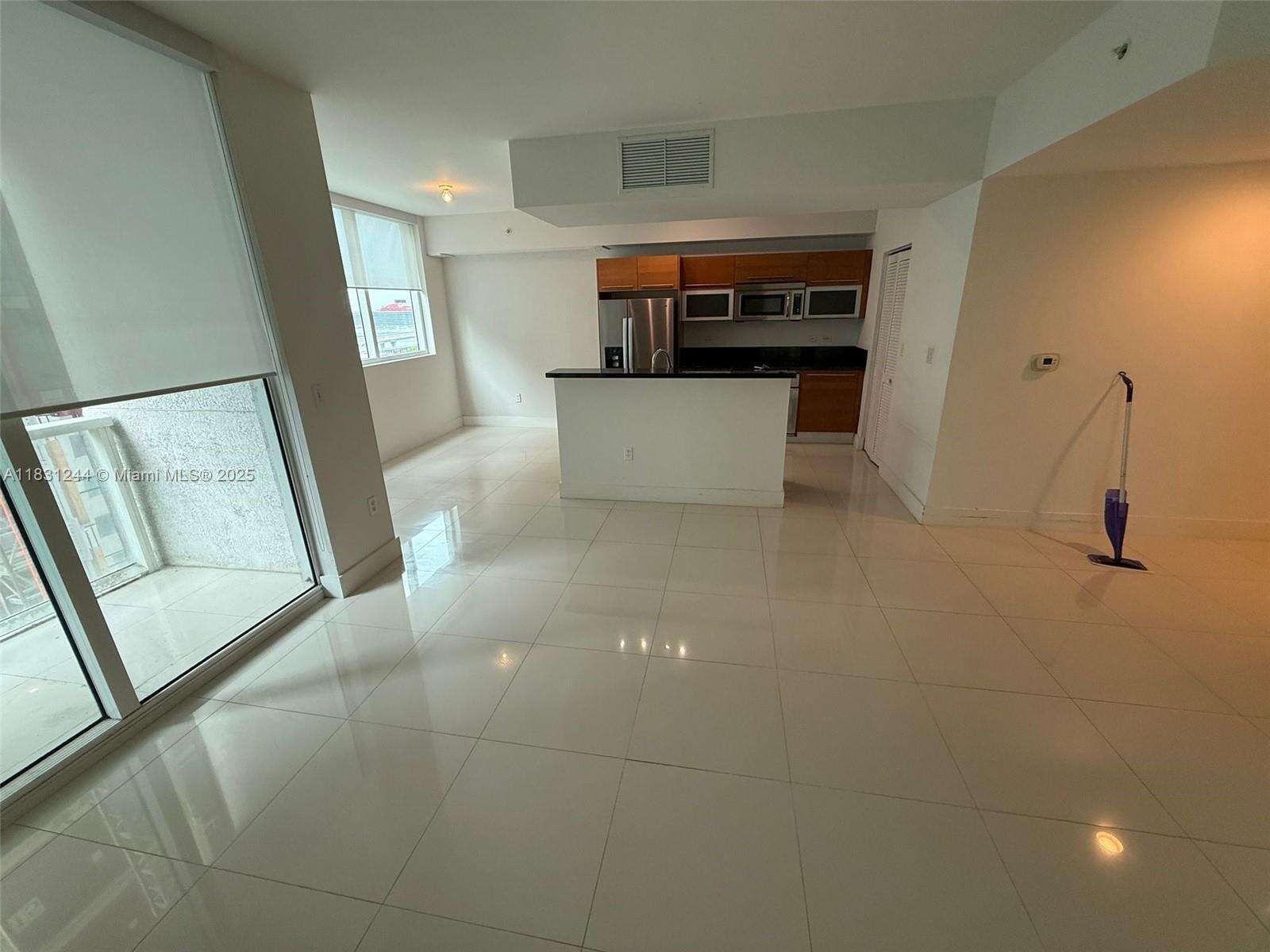 Vizcayne North at 244 Biscayne Blvd, Miami, FL 33132 - For Rent photo 3