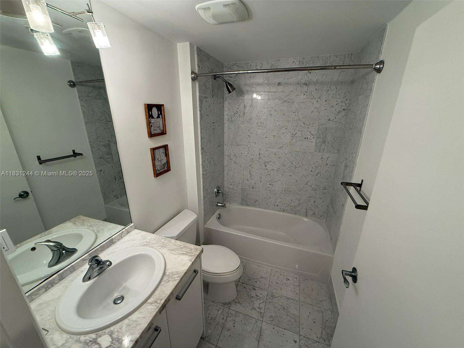 Vizcayne North at 244 Biscayne Blvd, Miami, FL 33132 - For Rent photo 5