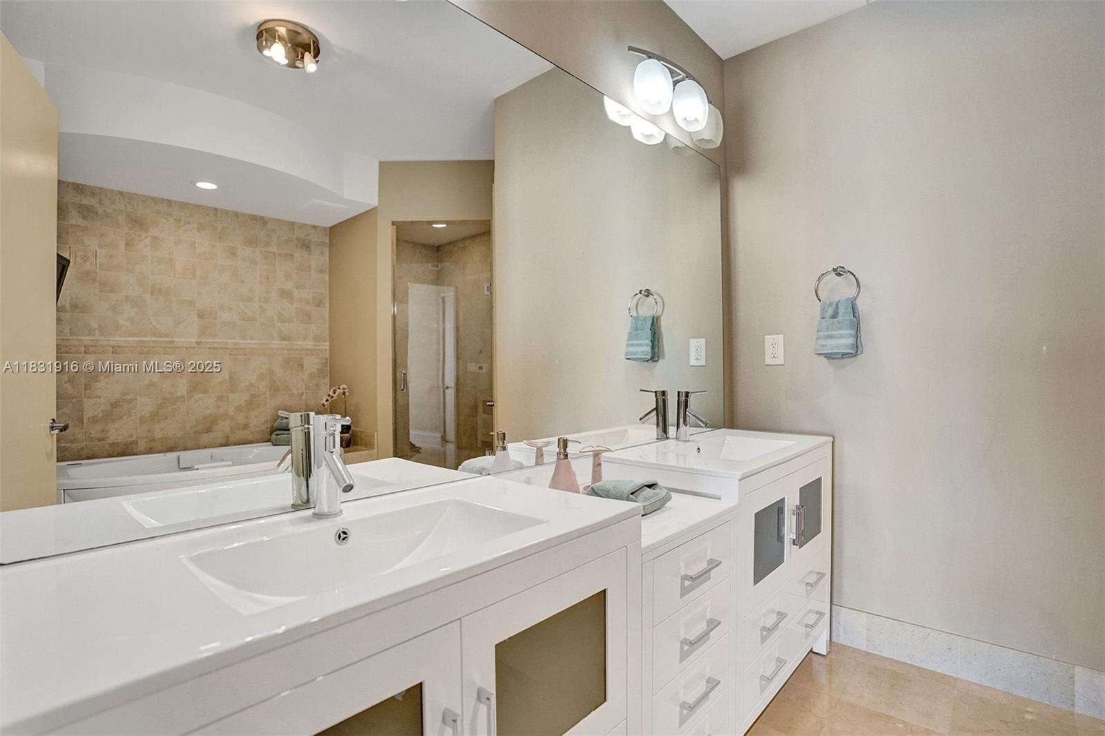 Trump Palace at 18101 Collins Ave, Sunny Isles Beach, FL 33160 - For Rent photo 21