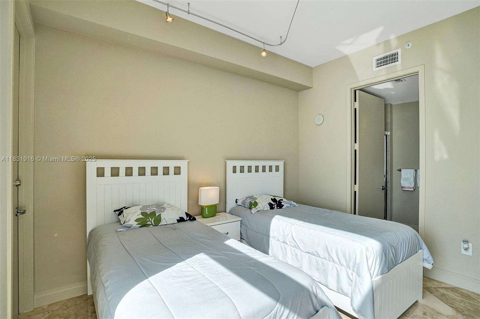 Trump Palace at 18101 Collins Ave, Sunny Isles Beach, FL 33160 - For Rent photo 33