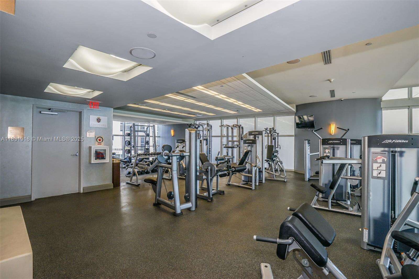 Trump Palace at 18101 Collins Ave, Sunny Isles Beach, FL 33160 - For Rent photo 48