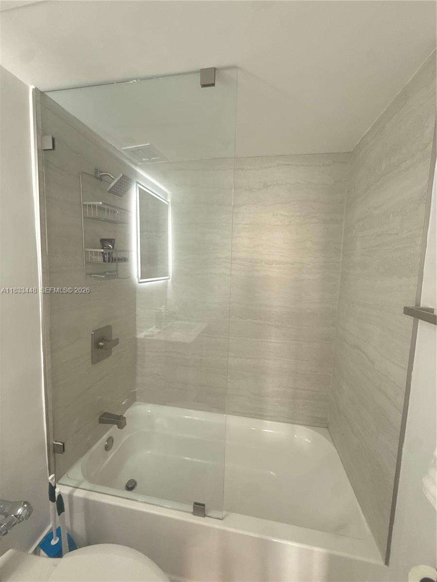 Flamingo South Beach at 1500 Bay Rd, Miami Beach, FL 33139 - For Rent photo 14