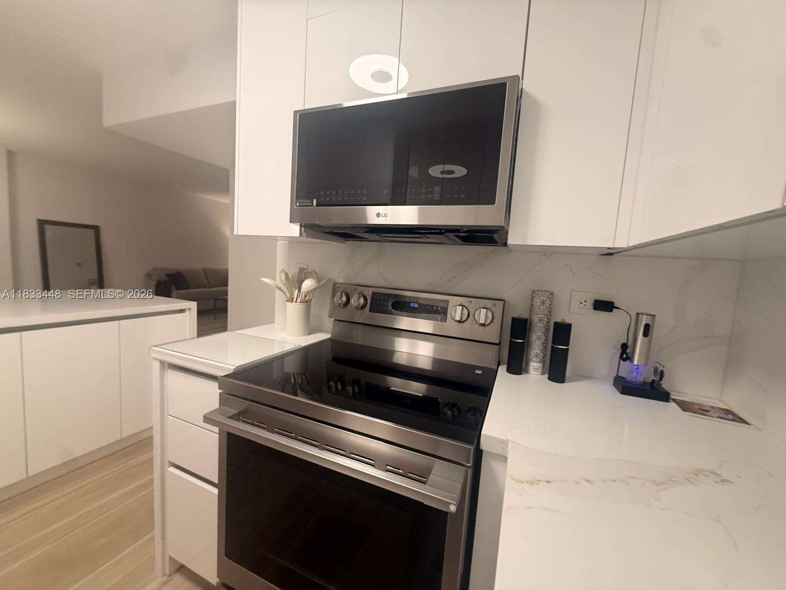 Flamingo South Beach at 1500 Bay Rd, Miami Beach, FL 33139 - For Rent photo 6