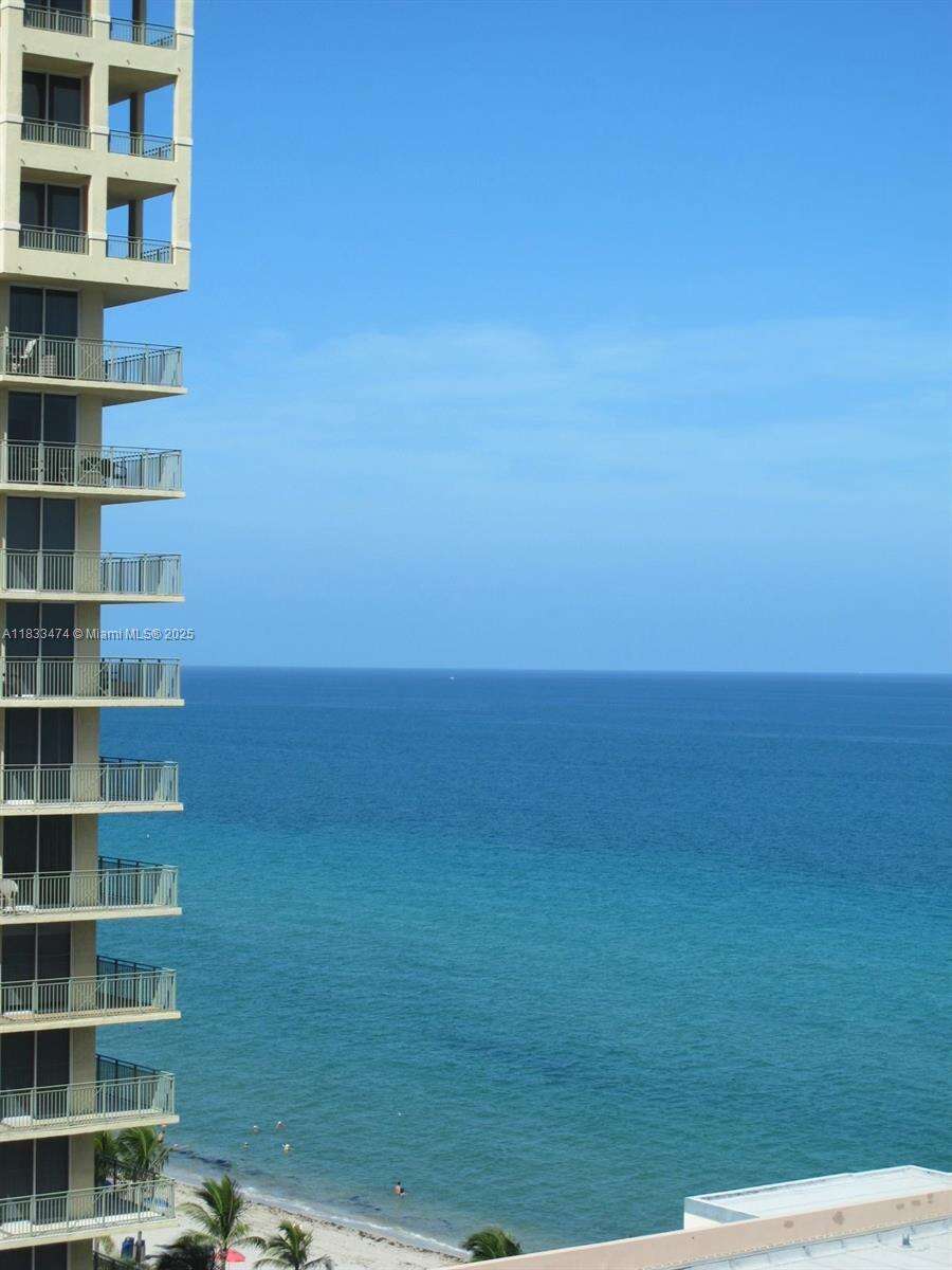 Parker Tower Condos for Sale & Rent | Picture 1