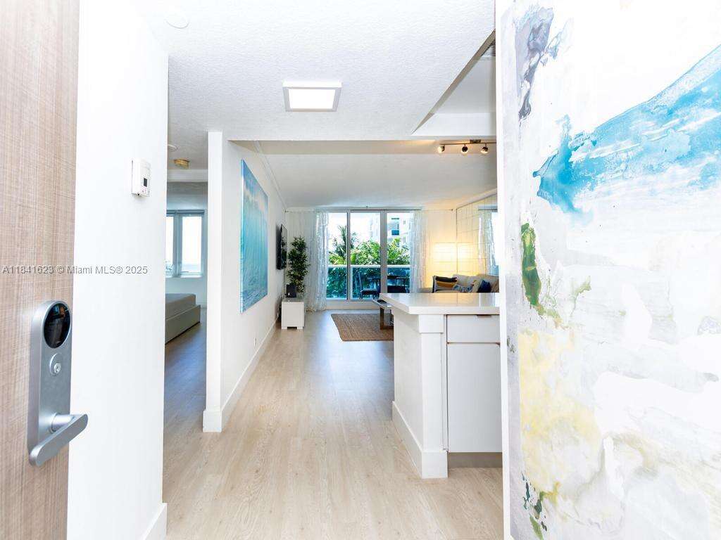 Roney Palace at 2301 Collins Ave, Miami Beach, FL 33139 - For Rent photo 13