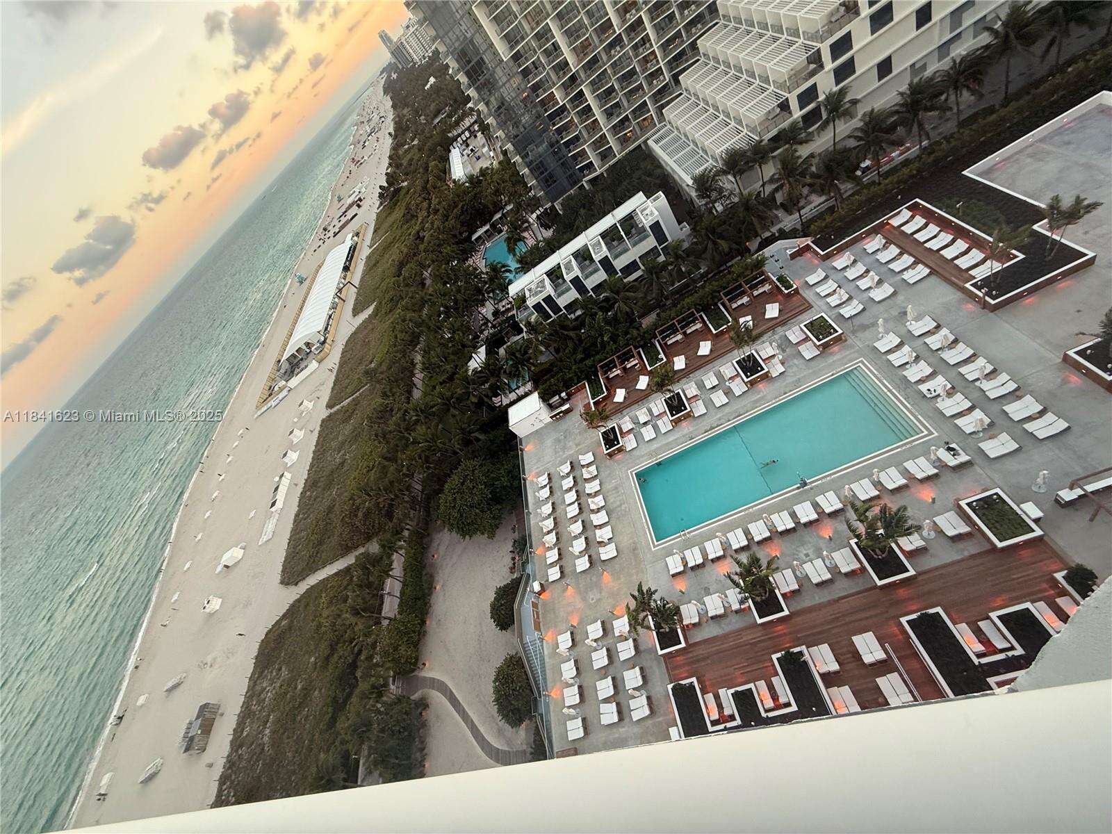 Roney Palace at 2301 Collins Ave, Miami Beach, FL 33139 - For Rent photo 27