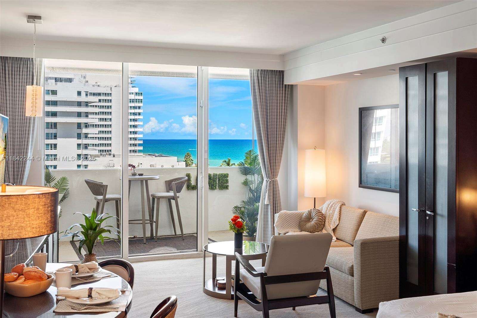 Fontainebleau 3 at 4391 Collins Ave, Miami Beach, FL 33140 - For Rent photo 1