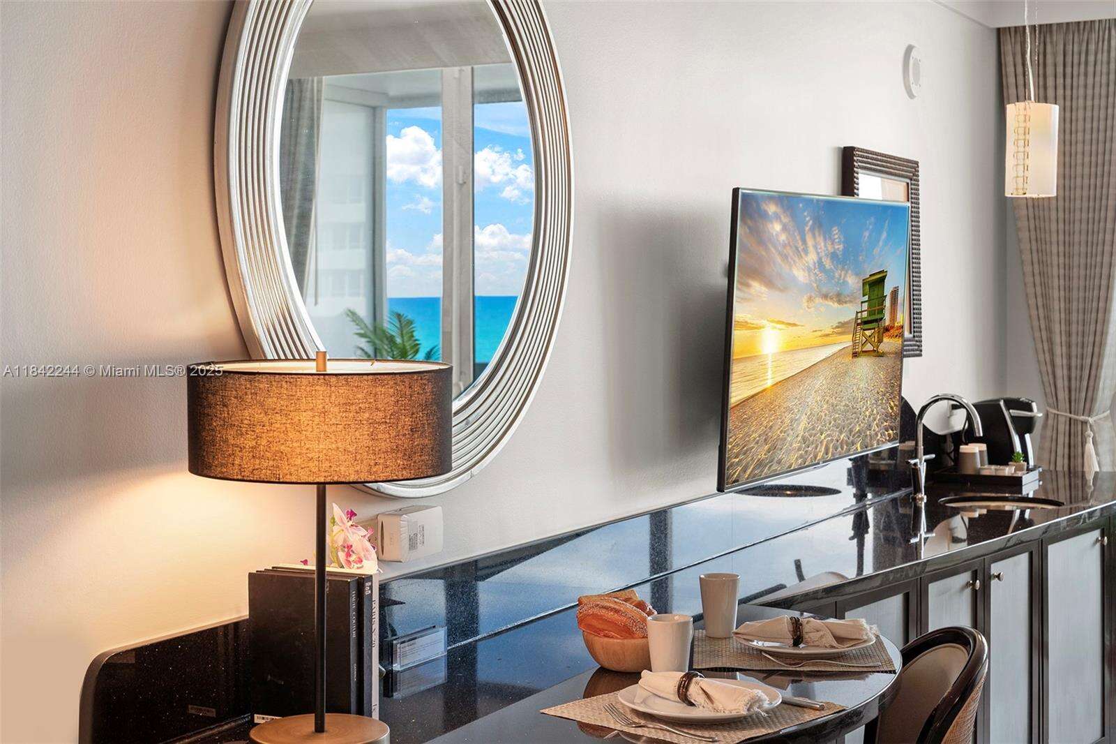 Fontainebleau 3 at 4391 Collins Ave, Miami Beach, FL 33140 - For Rent photo 18