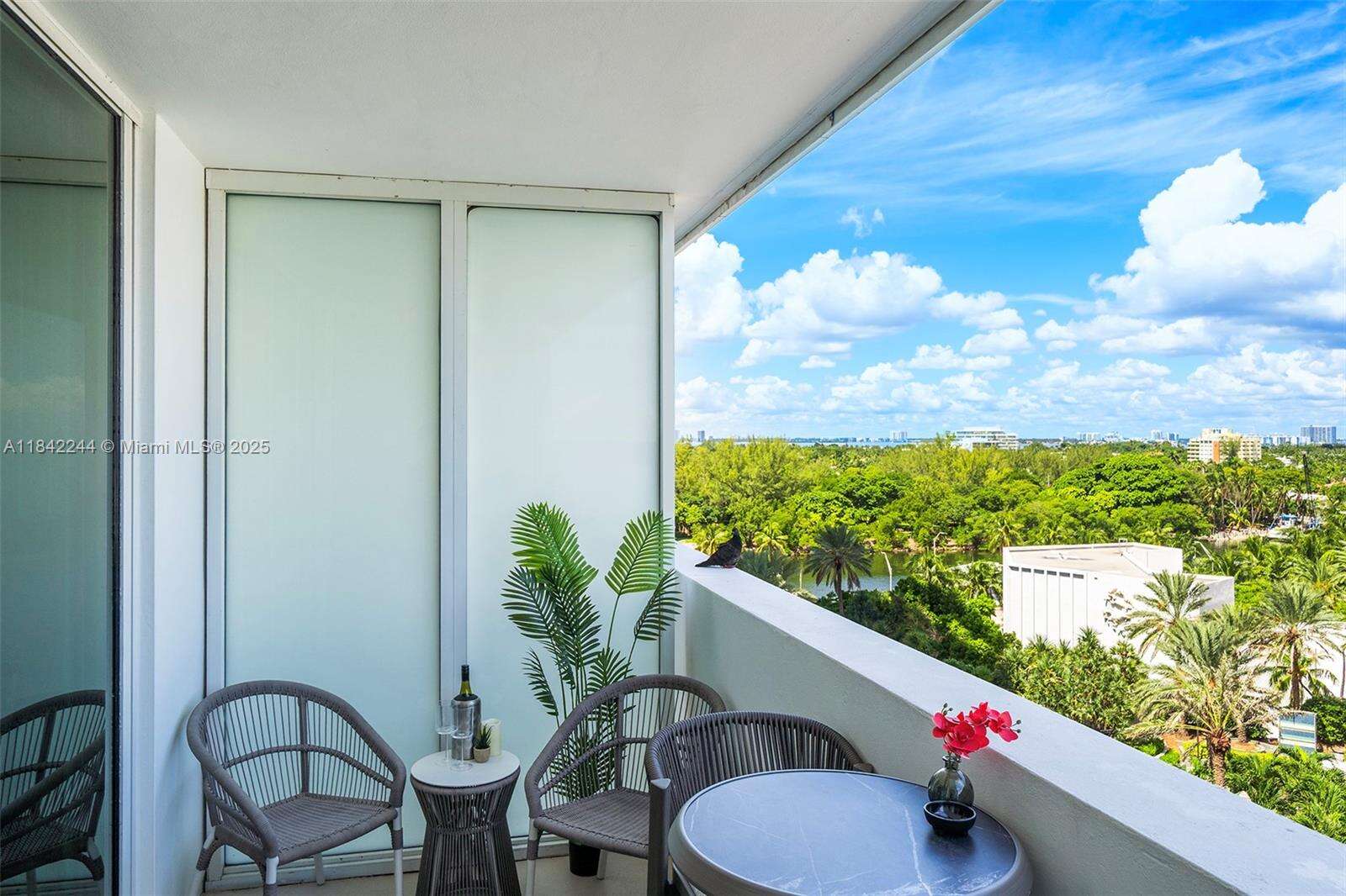 Fontainebleau 3 at 4391 Collins Ave, Miami Beach, FL 33140 - For Rent photo 23