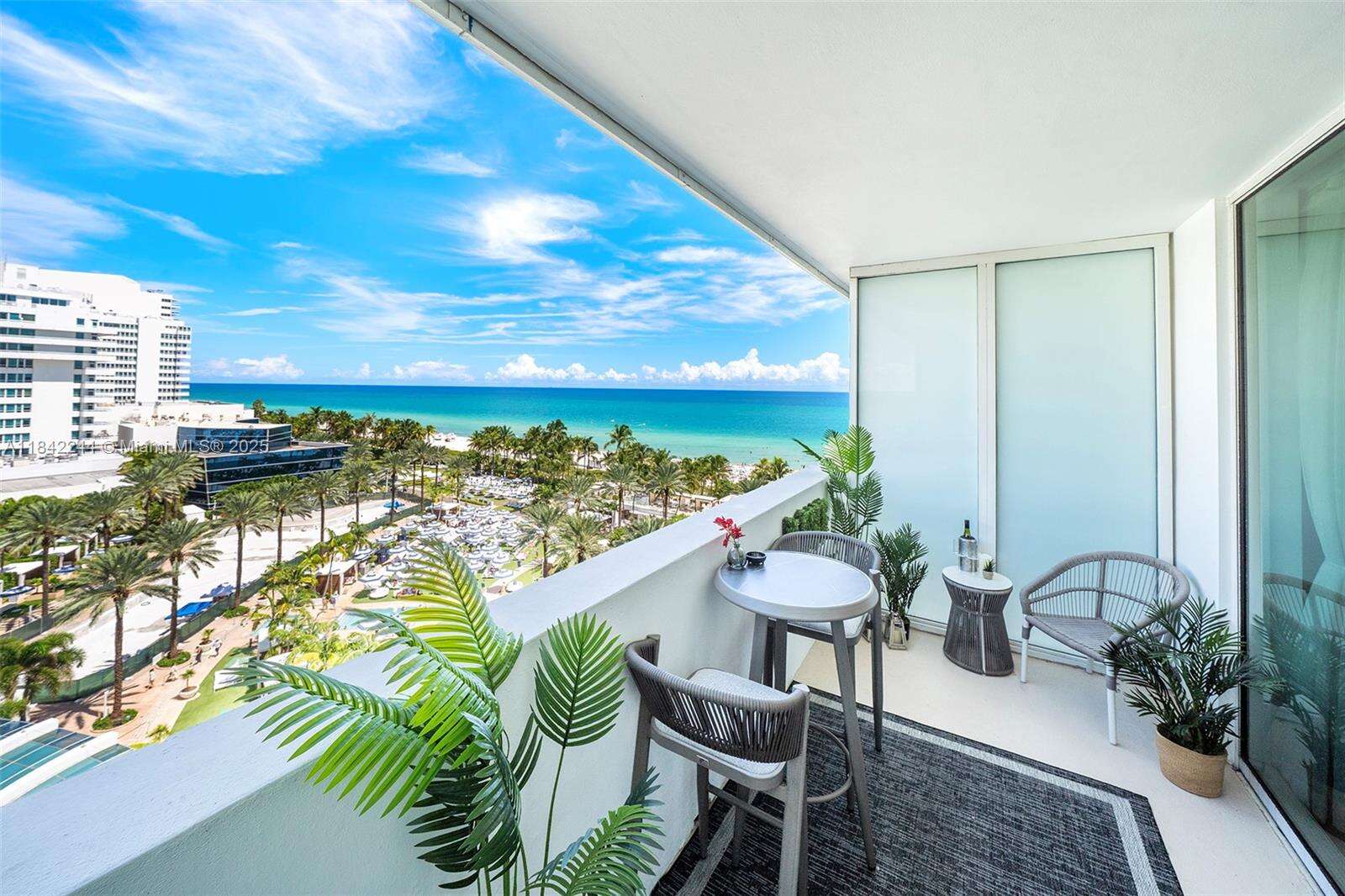 Fontainebleau 3 at 4391 Collins Ave, Miami Beach, FL 33140 - For Rent photo 27