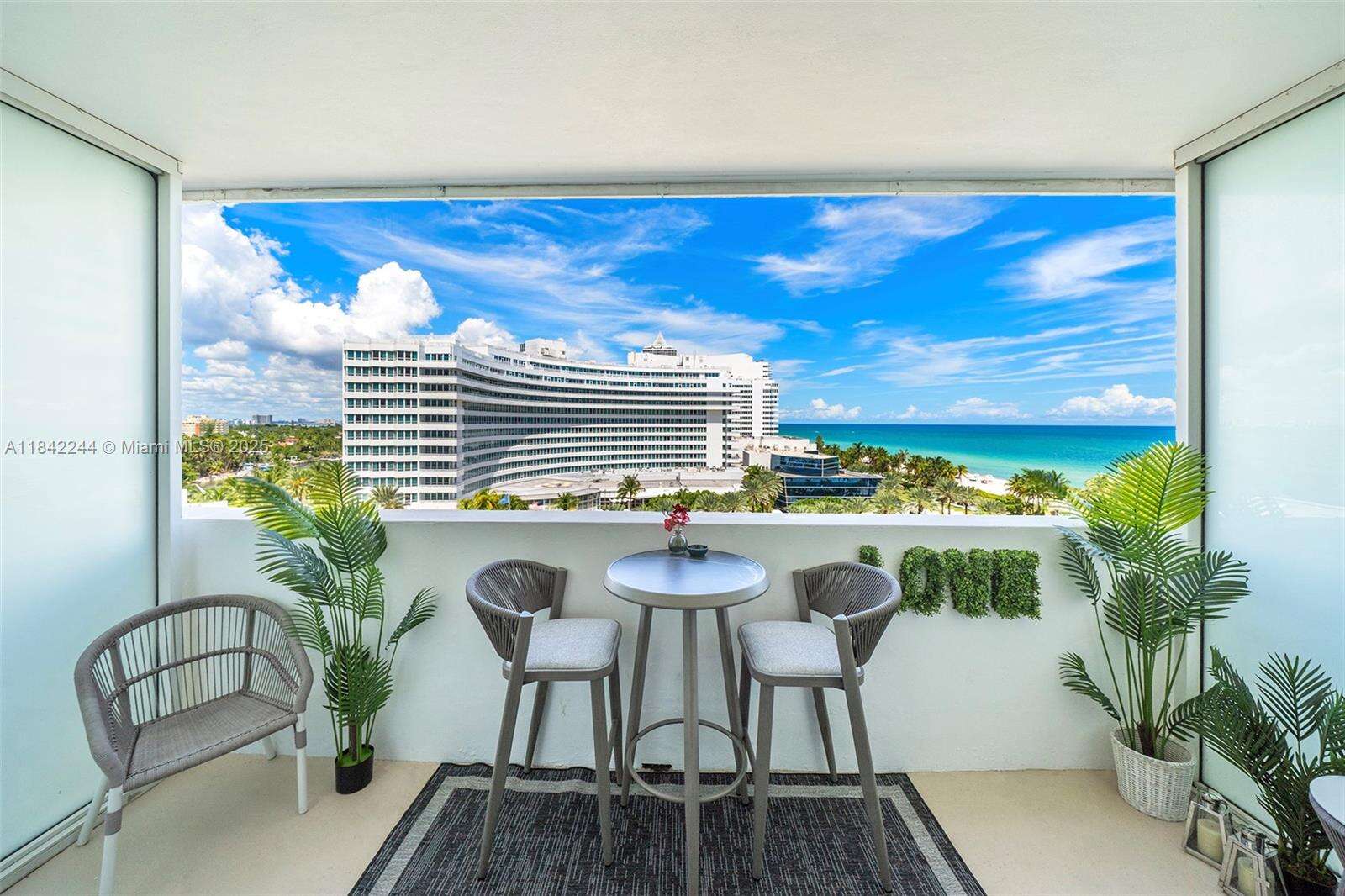 Fontainebleau 3 at 4391 Collins Ave, Miami Beach, FL 33140 - For Rent photo 4