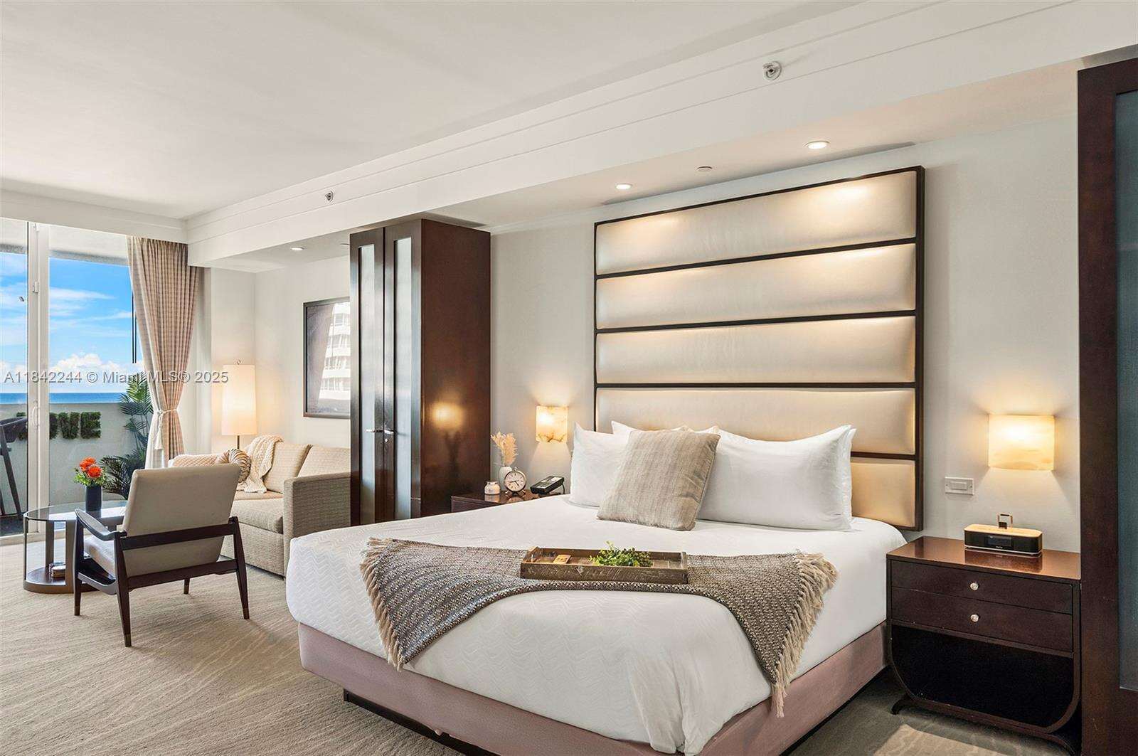 Fontainebleau 3 at 4391 Collins Ave, Miami Beach, FL 33140 - For Rent photo 32