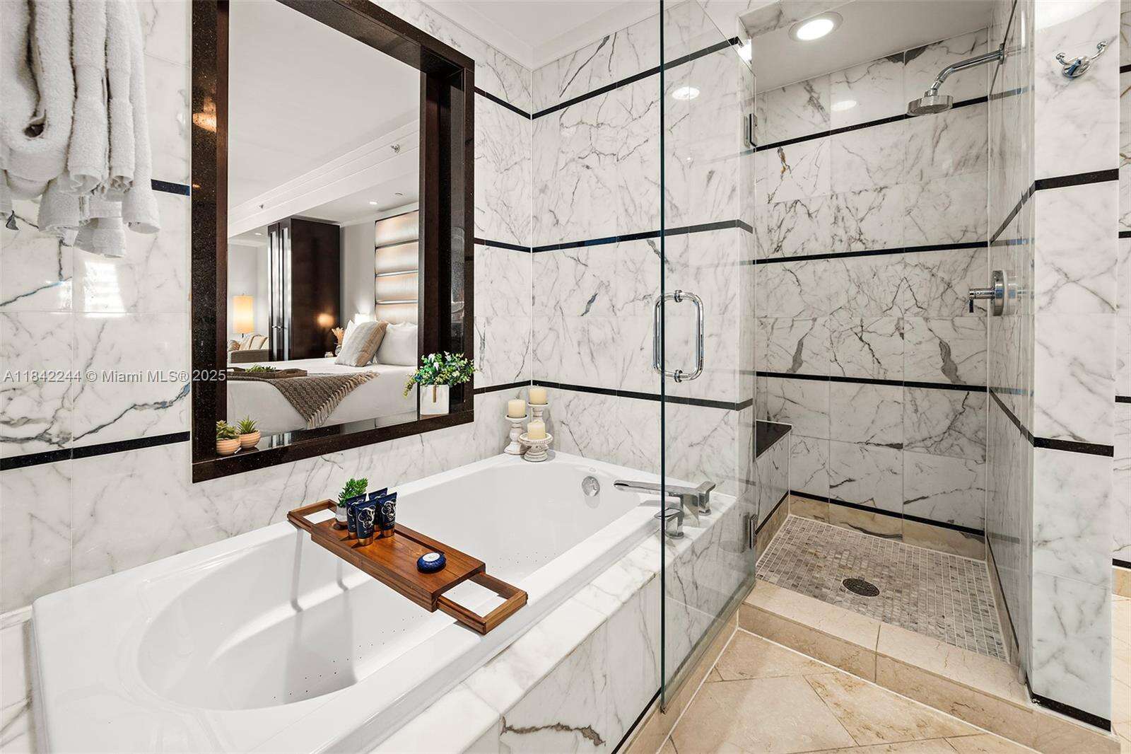 Fontainebleau 3 at 4391 Collins Ave, Miami Beach, FL 33140 - For Rent photo 37