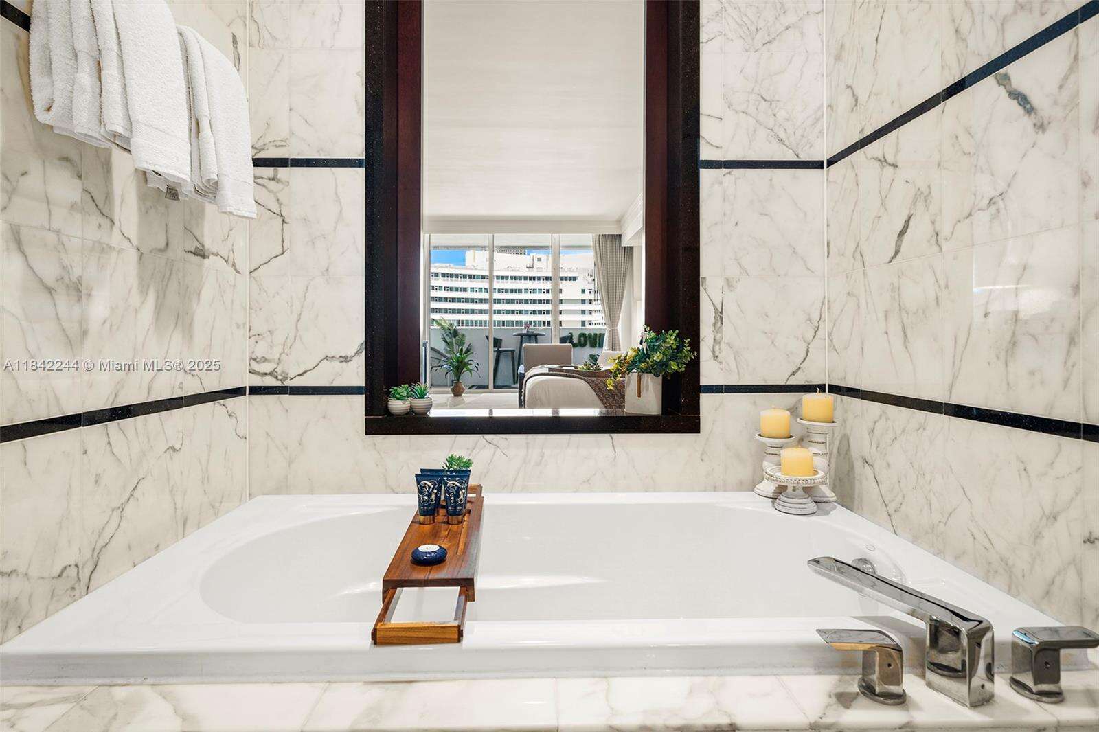 Fontainebleau 3 at 4391 Collins Ave, Miami Beach, FL 33140 - For Rent photo 39