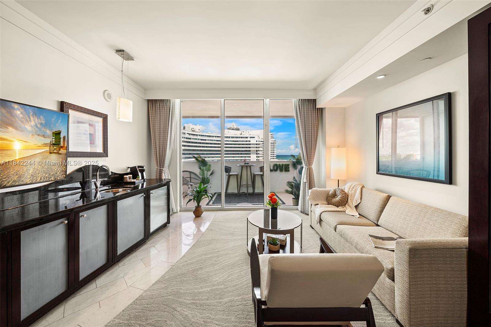 Fontainebleau 3 at 4391 Collins Ave, Miami Beach, FL 33140 - For Rent photo 6