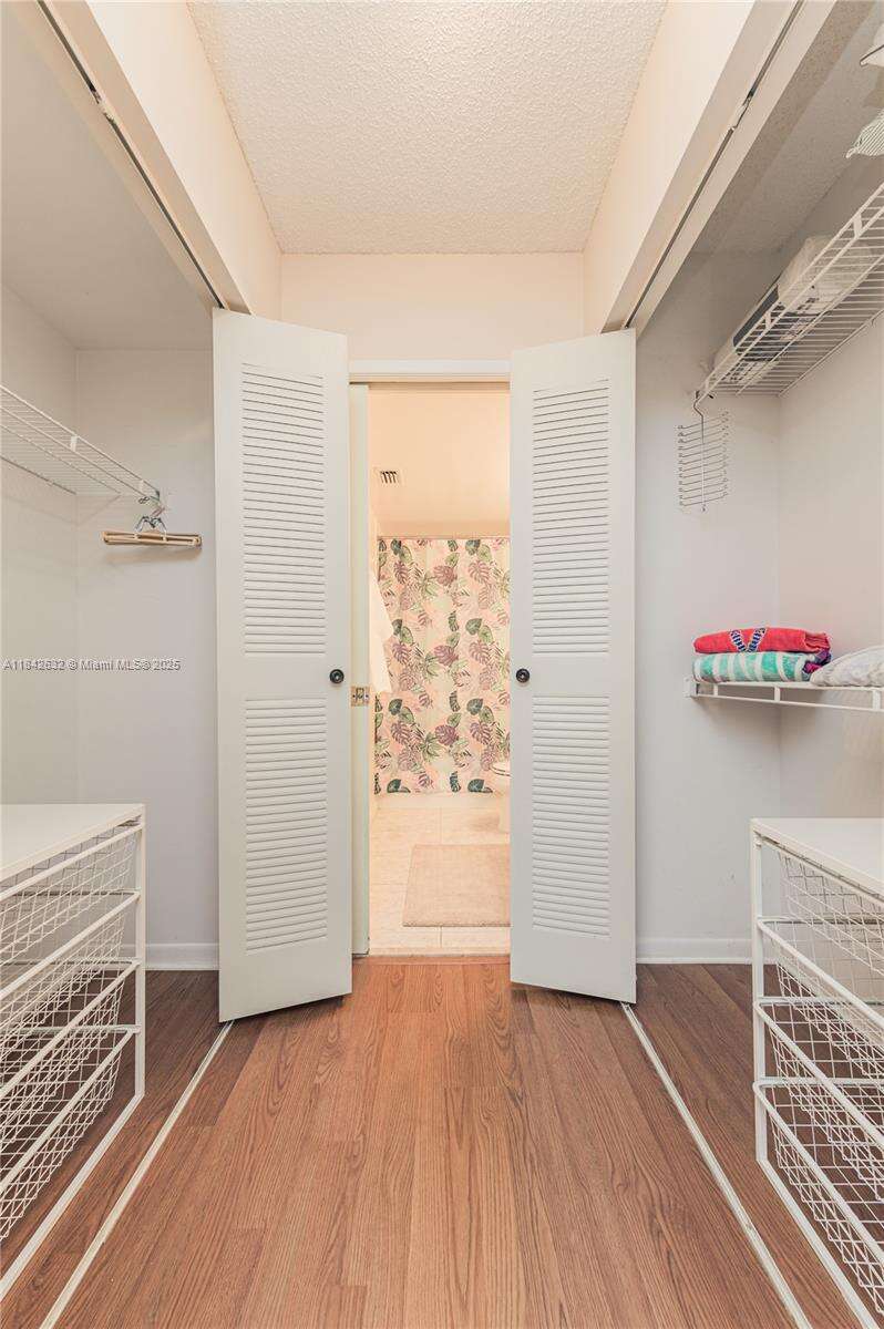 The Yacht Club At Aventura at 19801 Country Club Dr, Aventura, FL 33180 - For Rent photo 20