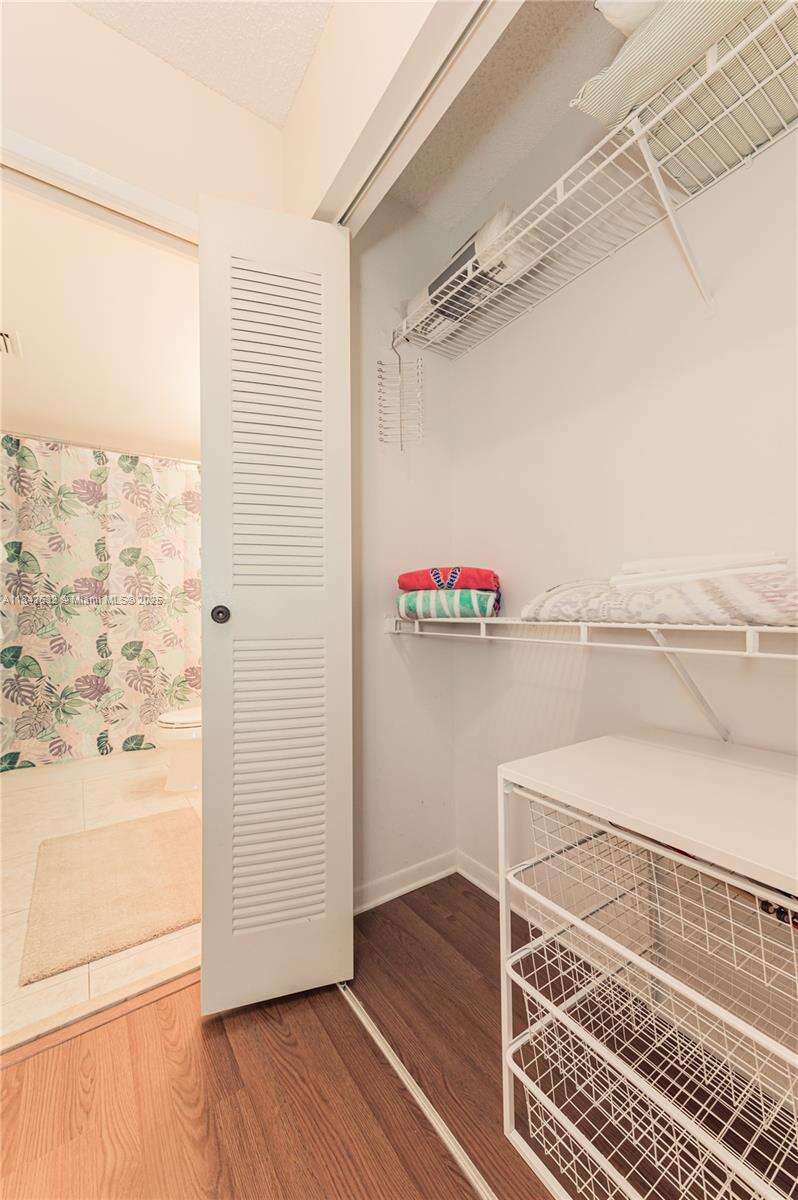 The Yacht Club At Aventura at 19801 Country Club Dr, Aventura, FL 33180 - For Rent photo 21