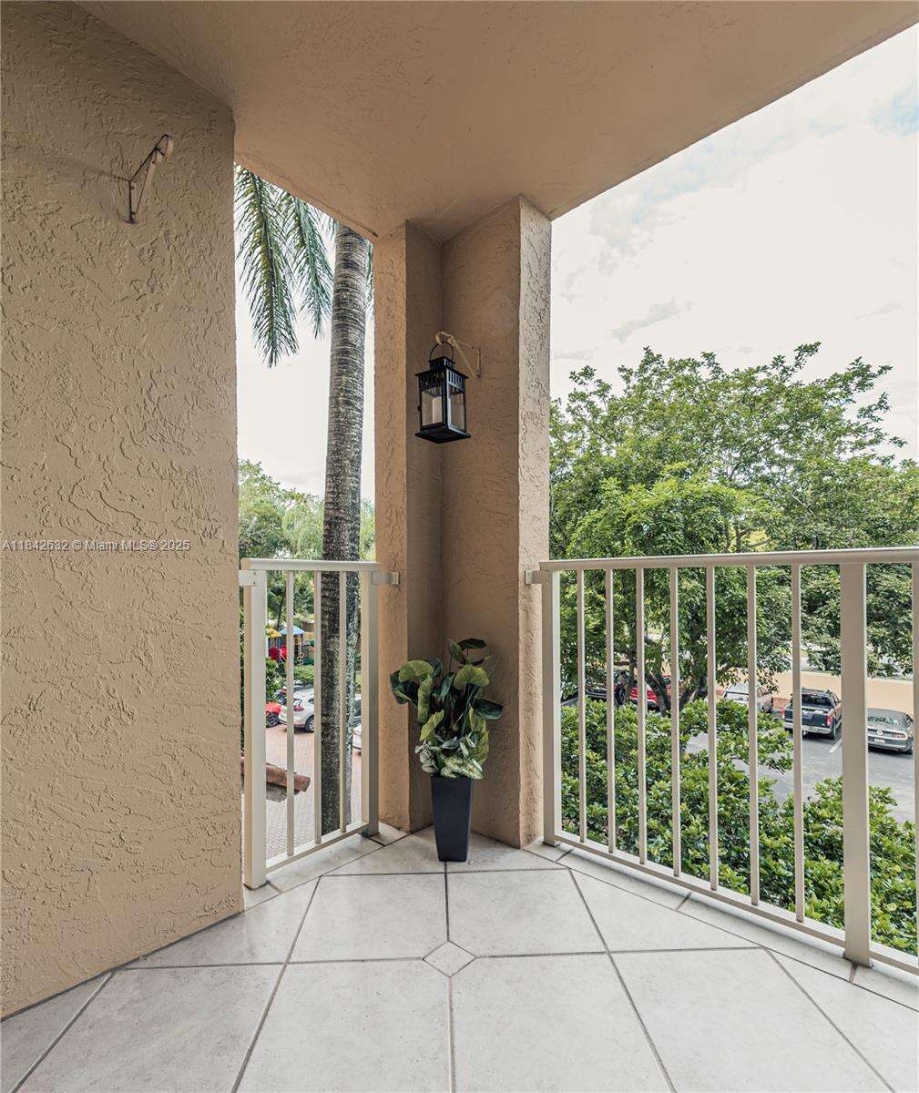 The Yacht Club At Aventura at 19801 Country Club Dr, Aventura, FL 33180 - For Rent photo 36