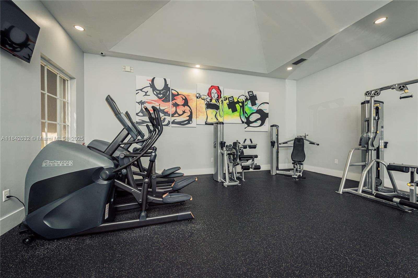 The Yacht Club At Aventura at 19801 Country Club Dr, Aventura, FL 33180 - For Rent photo 40