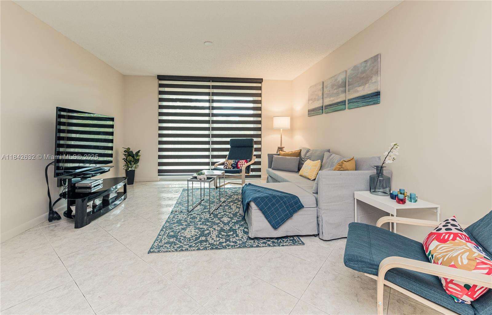 The Yacht Club At Aventura at 19801 Country Club Dr, Aventura, FL 33180 - For Rent photo 6