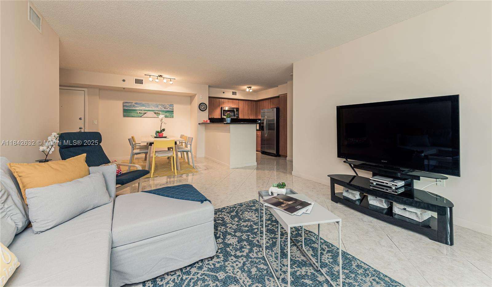 The Yacht Club At Aventura at 19801 Country Club Dr, Aventura, FL 33180 - For Rent photo 9