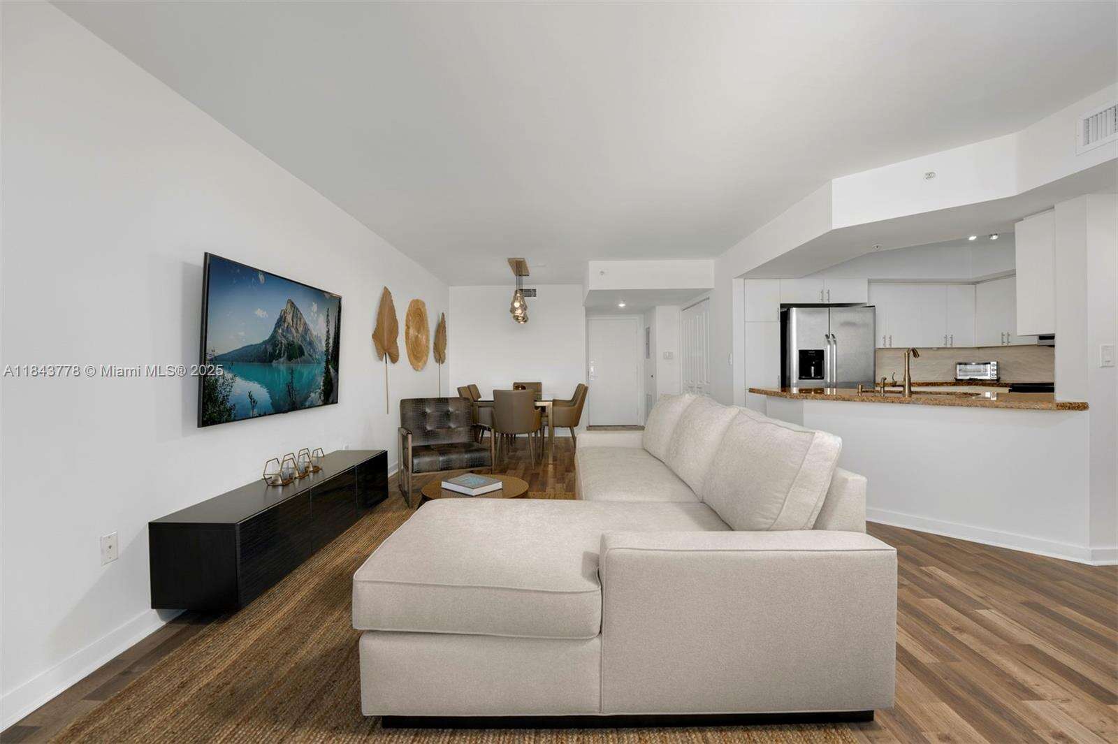 1800 Sunset Harbour Dr, Miami Beach, FL 33139 - For Rent photo 12