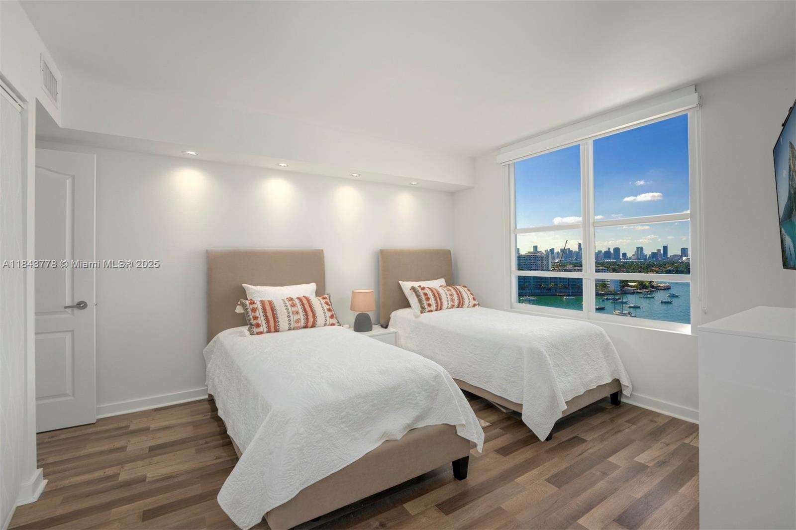 1800 Sunset Harbour Dr, Miami Beach, FL 33139 - For Rent photo 18
