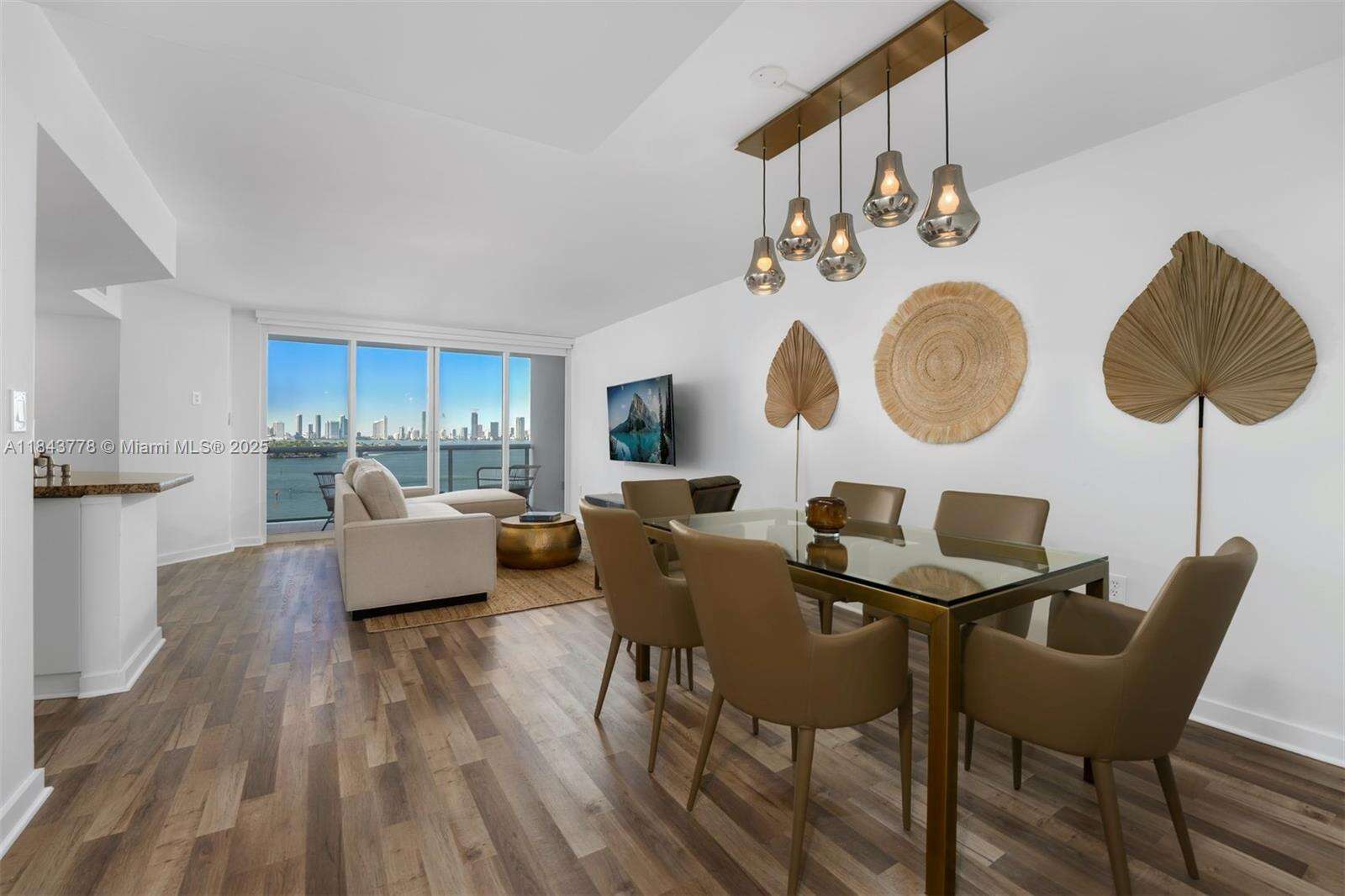 1800 Sunset Harbour Dr, Miami Beach, FL 33139 - For Rent photo 4