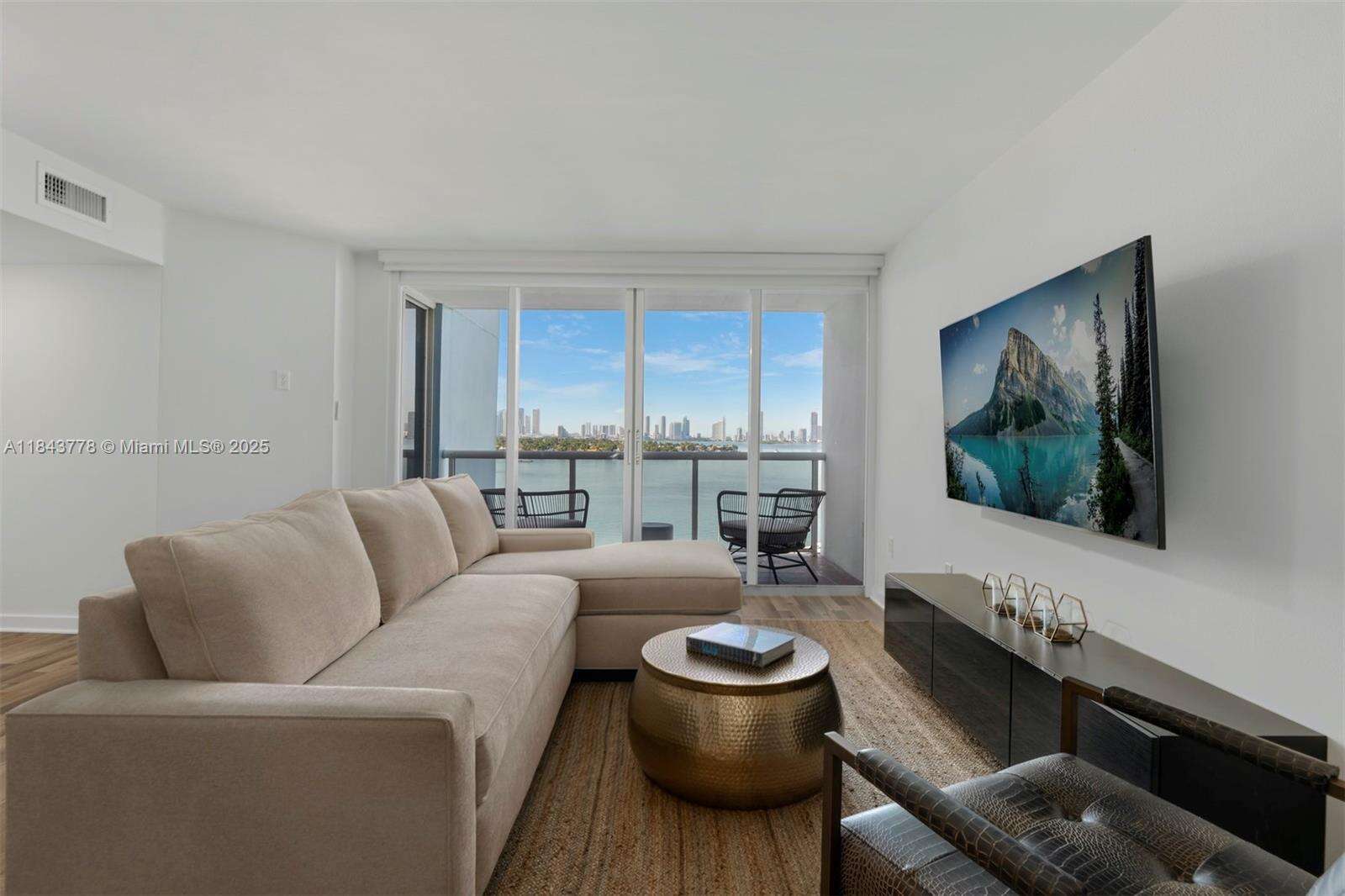 1800 Sunset Harbour Dr, Miami Beach, FL 33139 - For Rent photo 5