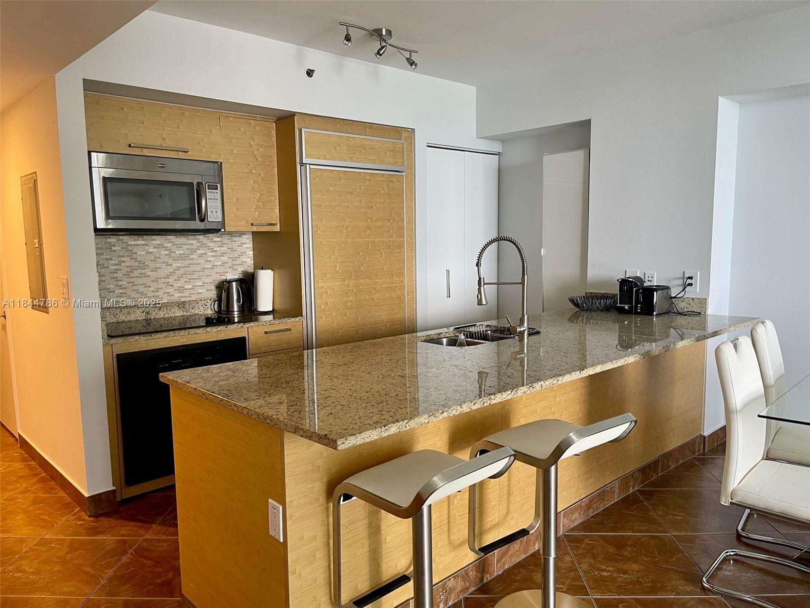 The Beach Club Two at 1830 Ocean Dr, Hallandale Beach, FL 33009 - For Rent photo 15